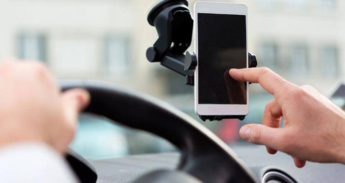 Que prendre en considération lors de l’achat d’un support de smartphones pour voiture